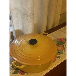 Le Creuset Classic #30 Braiser 3.5qt Enameled Cast Iron Discontinue Dijon Yellow